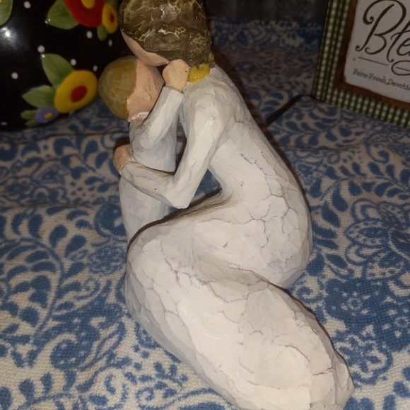 Willow Tree Child's Touch Figurine - Picture 3 of 6